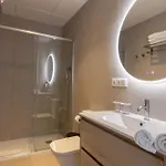 Dorm4you Arena Валенсия