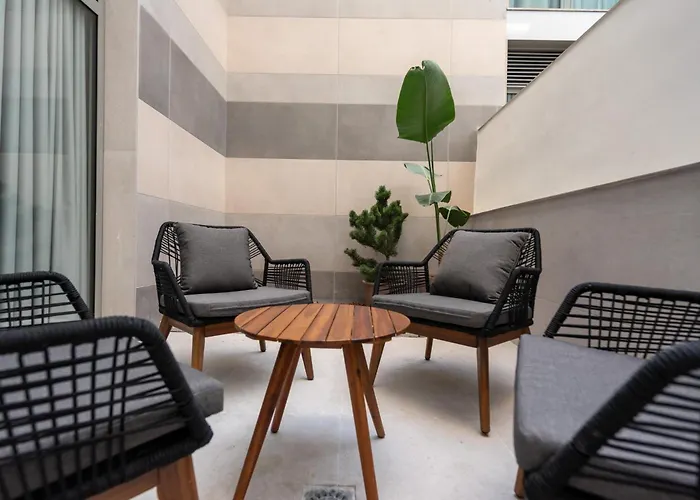Dorm4you Arena Aparthotel 3*