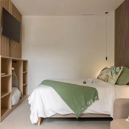 Dorm4you Arena 3*