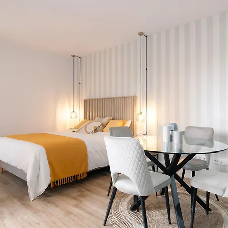 Apartahotel Dorm4you Arena *